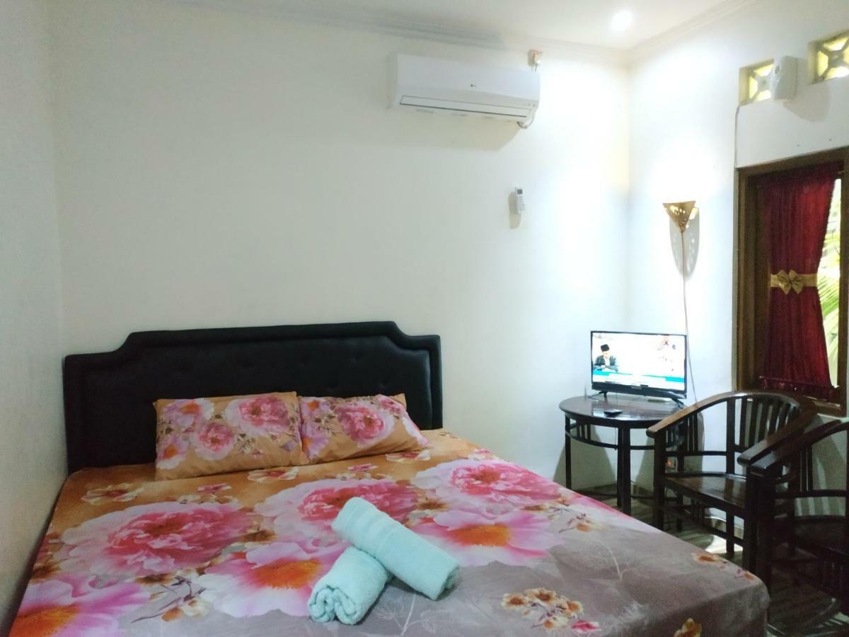 Rumah Pathuk Syariah Homestay Джокьякарта Экстерьер фото
